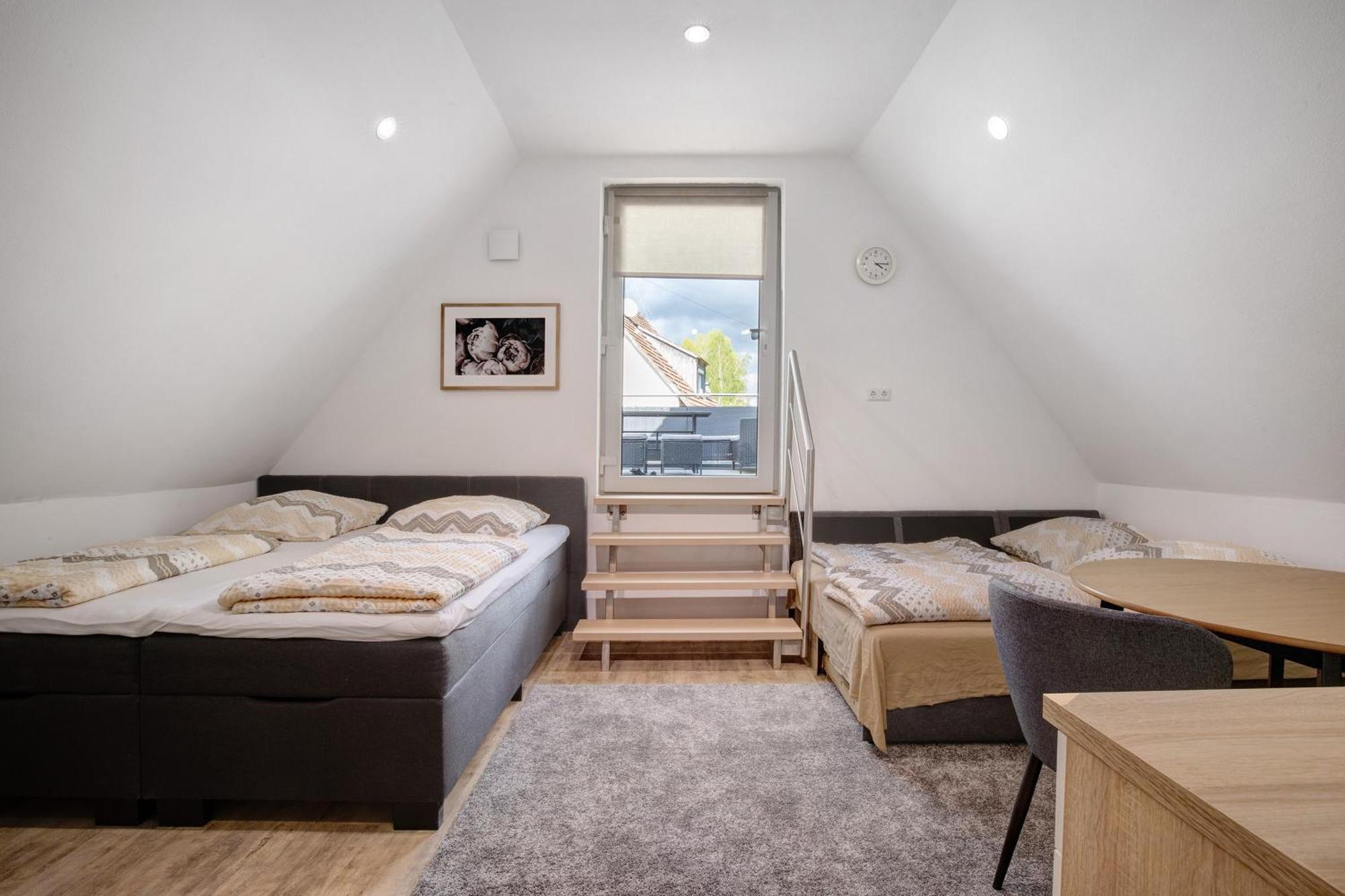 Ferienwohnung Erhardt 군즈부르크 외부 사진