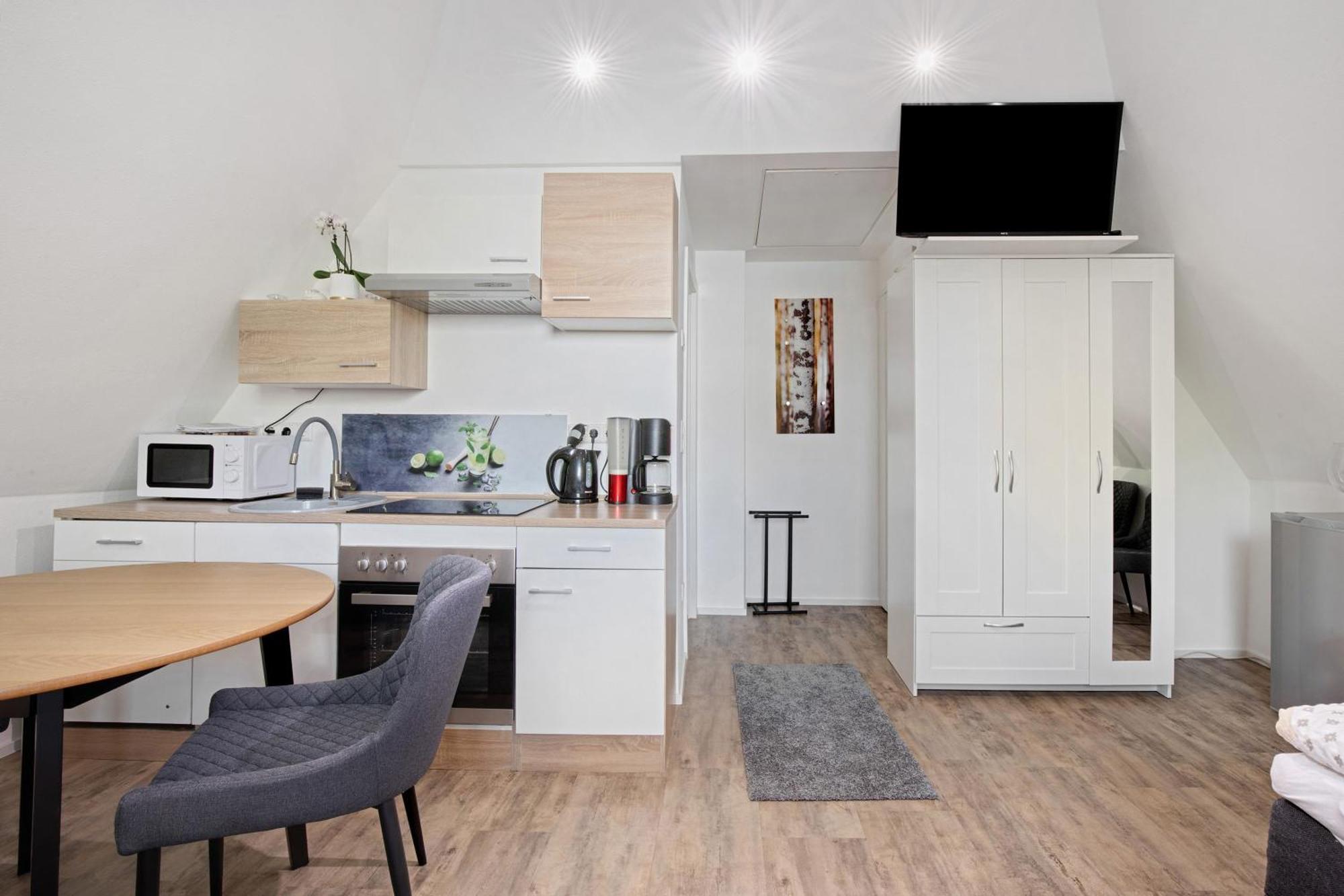 Ferienwohnung Erhardt 군즈부르크 외부 사진